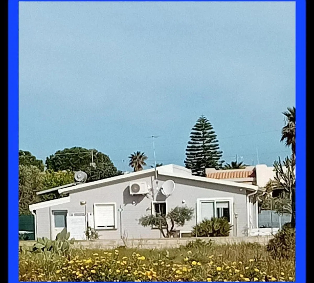 Vila The Sunshine House Noto
